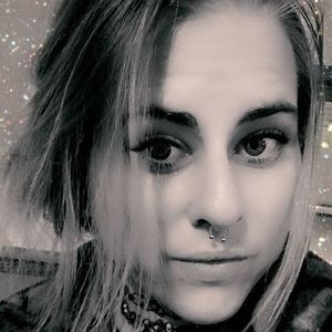 Meet your Posher, Zoe